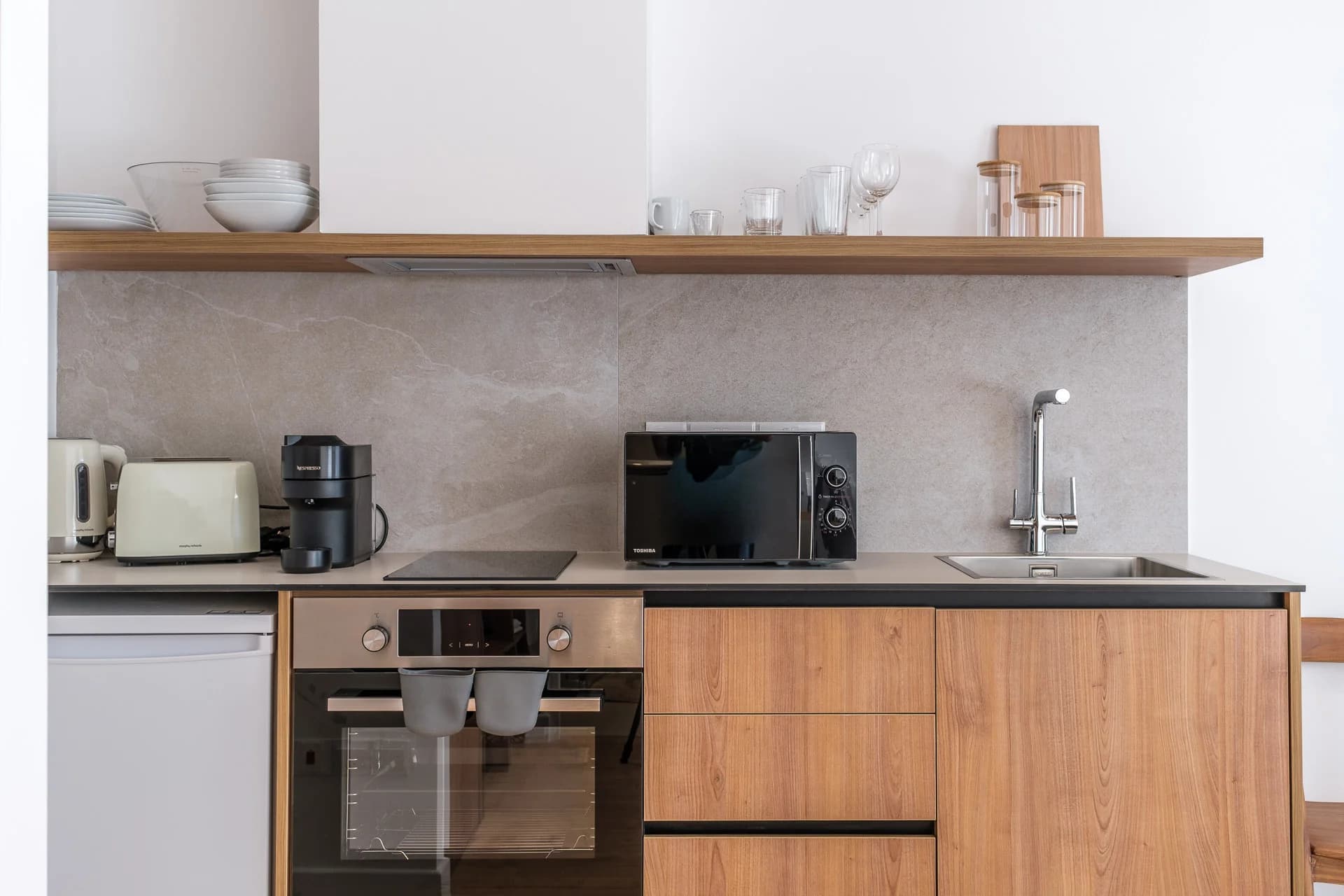 STAY 1 RESIDENCES interior 4